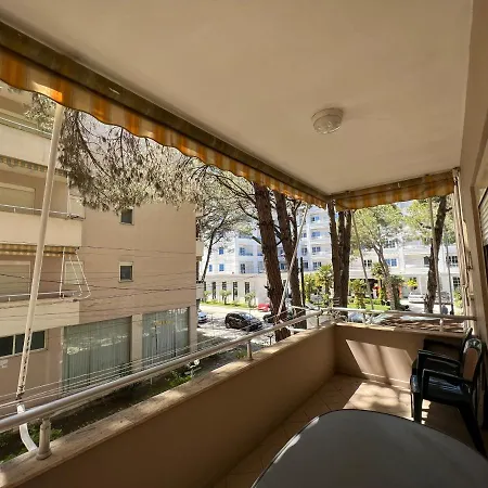 Apartment Aris Golem *
